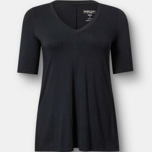 Torrid Black V-Neck Short Sleeve Tee